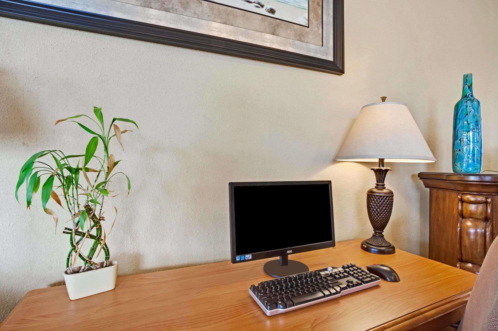 Econo Lodge เคนท์ ภายนอก รูปภาพ